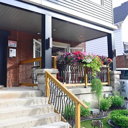 Ottawa Downtown Executive Apartment Retreat With Private Balcony Near Bank Street - Sleep Max 2 Exterior photo